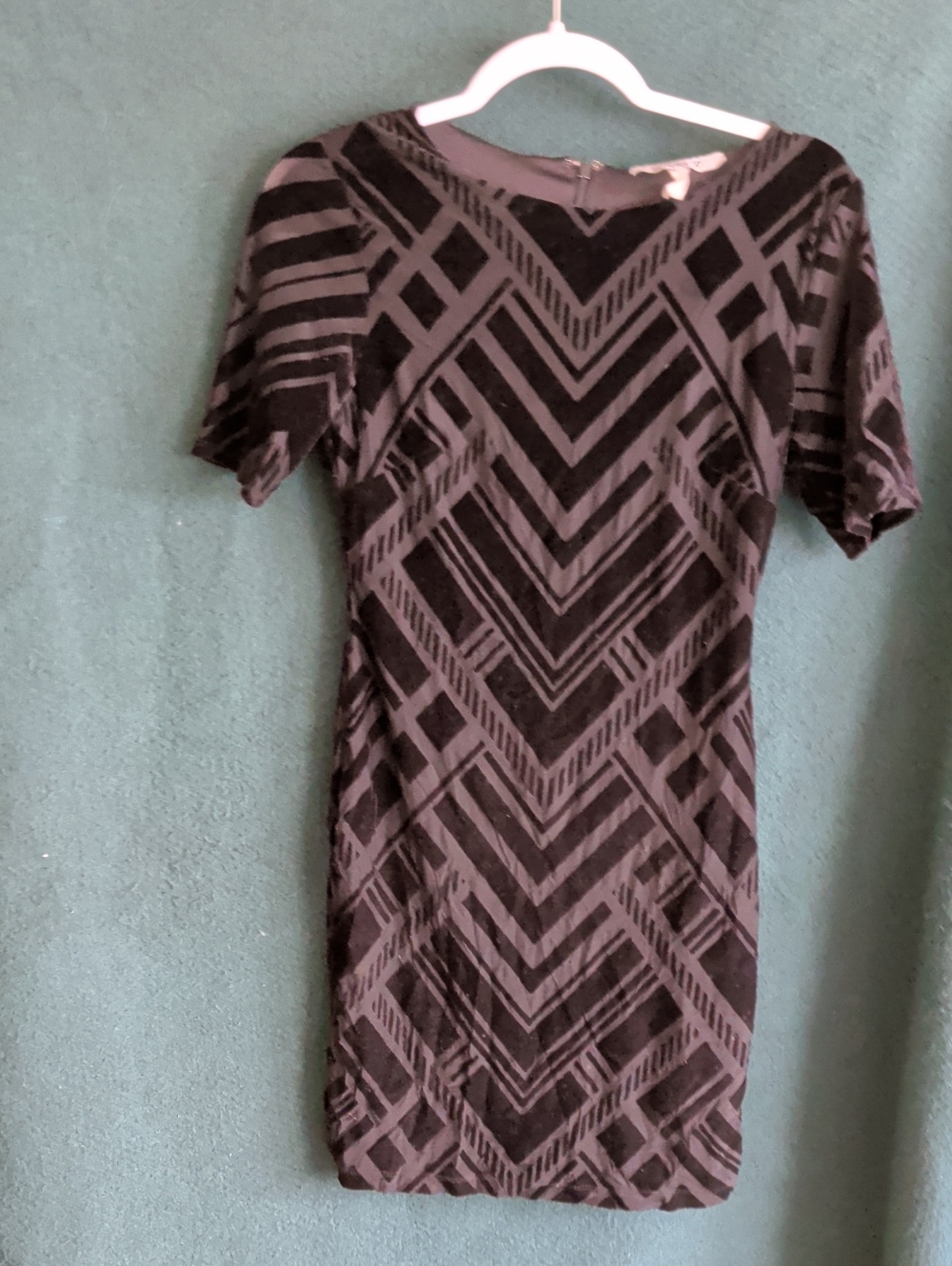 Black Geometric Short-Sleeve Mini Dress - Women's